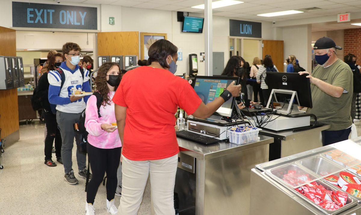 High school implements free meal program