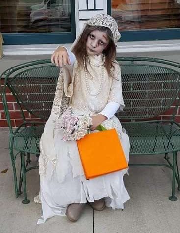 Junior Peri Lichenstiger shows off Corpse Bride costume before trick-or-treating (photo courtesy of Peri Lichenstiger). 