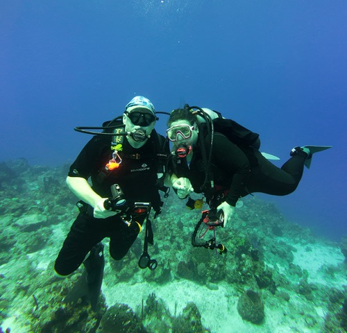 Science teacher Melody Spencer (right) explores the ocean with her husband. (Photo credit Melody Spencer)